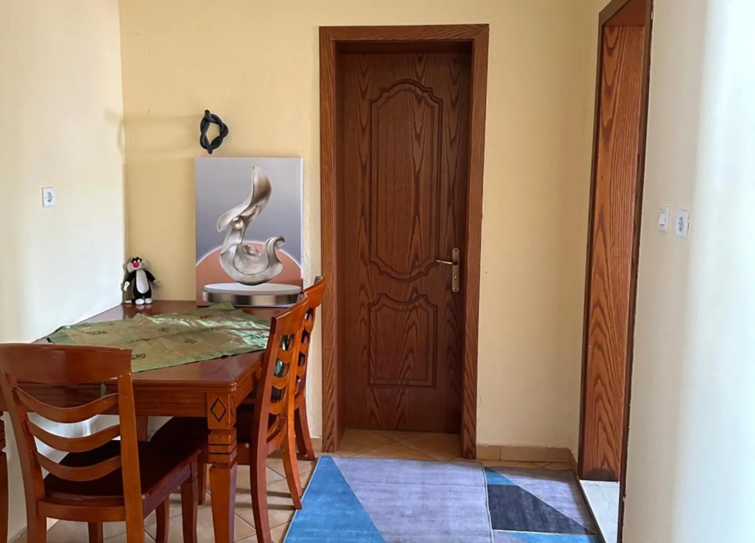 Memo Shkurti Apartment Gjirokaster